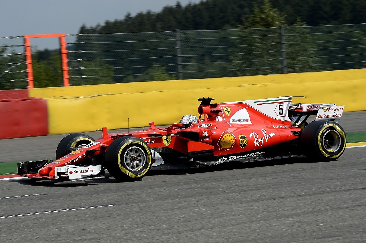 Colombo por Patrocinador Ferrari